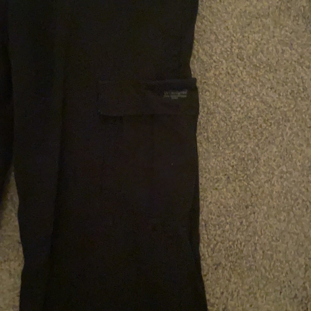 Wrangler Cargo Black Pants - Picture 2 of 6